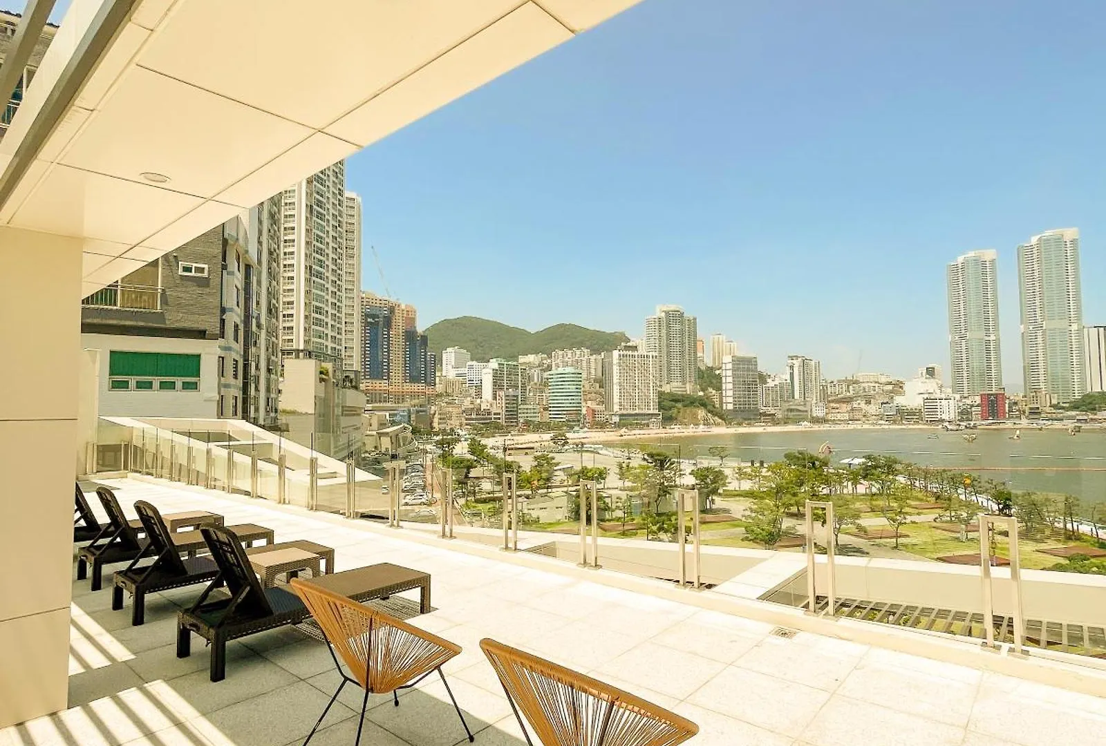 Eternal Blue Poolvilla Busan